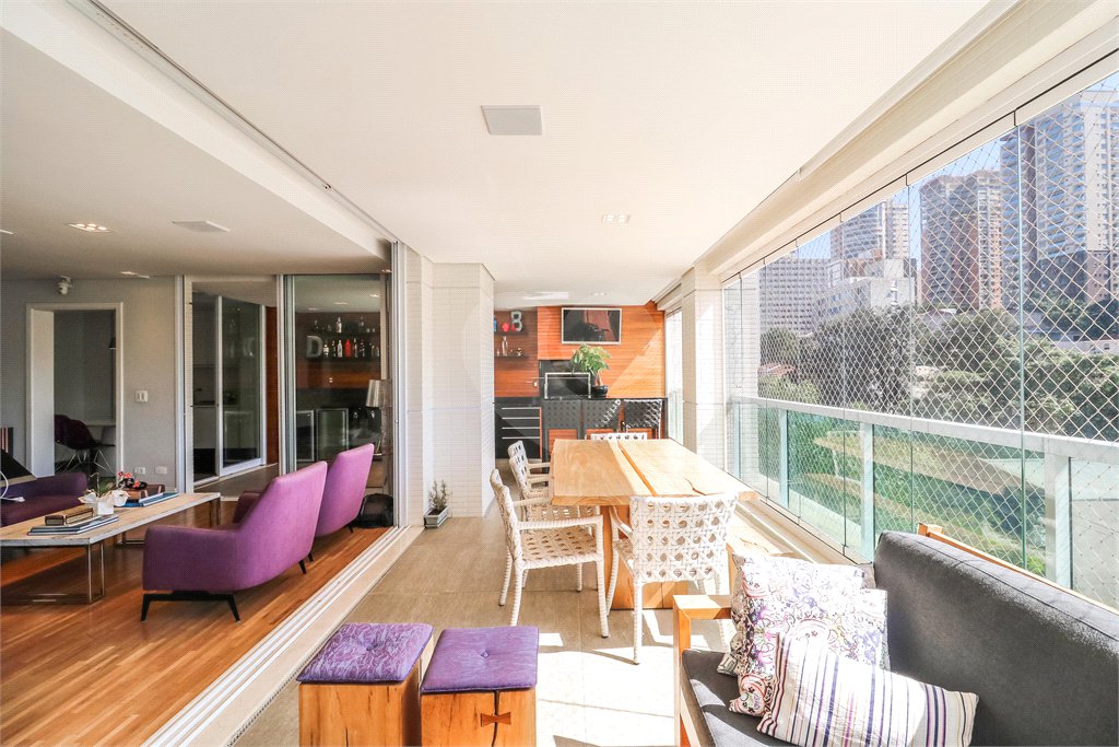 Apartamento à venda com 3 suítes em Perdizes, São Paulo, SP