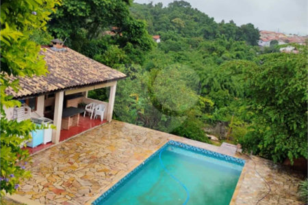 Sobrado à venda com 4 quartos, sendo 1 suíte, em Nova Itatiba, Itatiba, SP