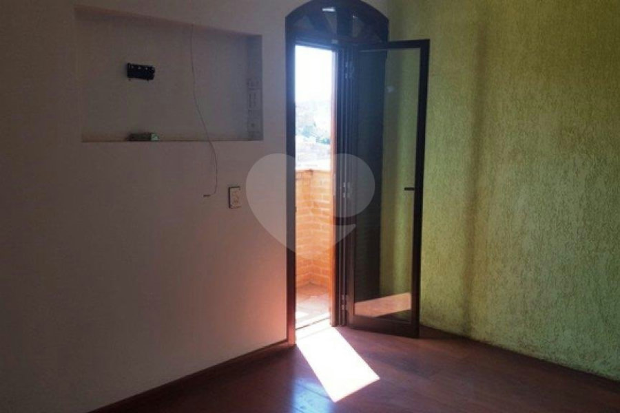 Sobrado à venda com 3 quartos, sendo 2 suítes, em Mandaqui, São Paulo, SP