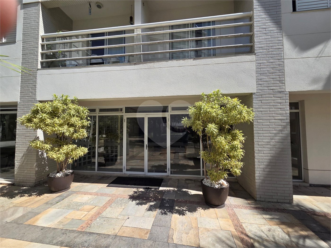 Cobertura à venda com 3 quartos, sendo 1 suíte, em Cidade São Francisco, São Paulo, SP