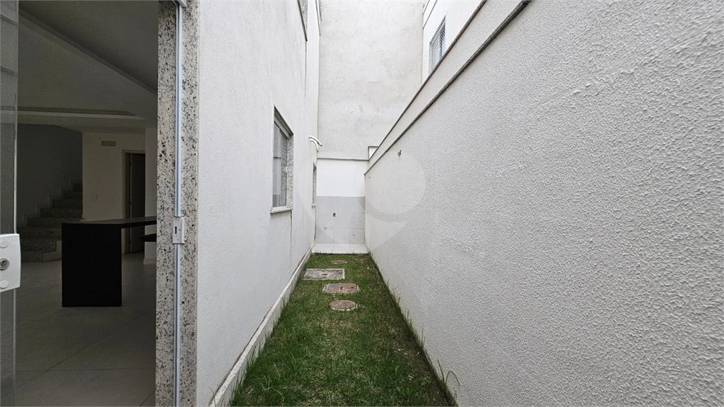 Casa à venda com 4 quartos, sendo 3 suítes, no condomínio Grand Park, Rio de Janeiro - RJ