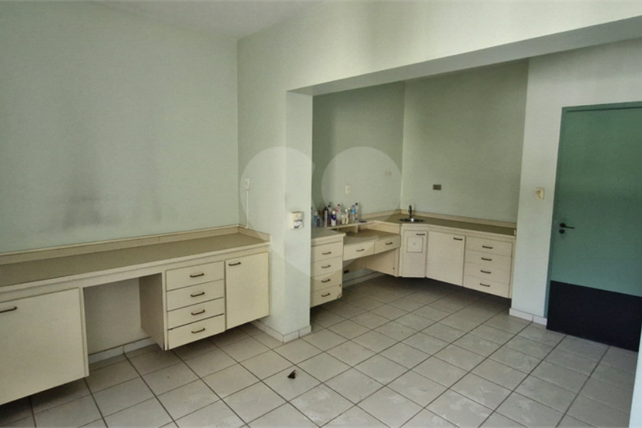 Casa à venda com 6 quartos, sendo 1 suíte, no Brasilândia, São Paulo, SP