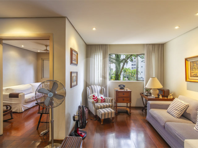 Apartamento à venda com 3 quartos, sendo 1 suíte,  em Vila Madalena, São Paulo, SP