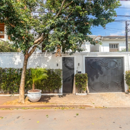 Casa à venda com 4 quartos, sendo 3 suítes, em Brooklin, São Paulo, SP