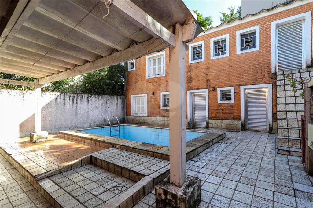 Casa à venda com 4 suítes em Vila Sônia, São Paulo, SP