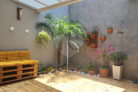 Casa à venda com 3 quartos, sendo 1 suíte,  no condomínio Bosques da Vila - Casa 3° Fase, Cotia - SP