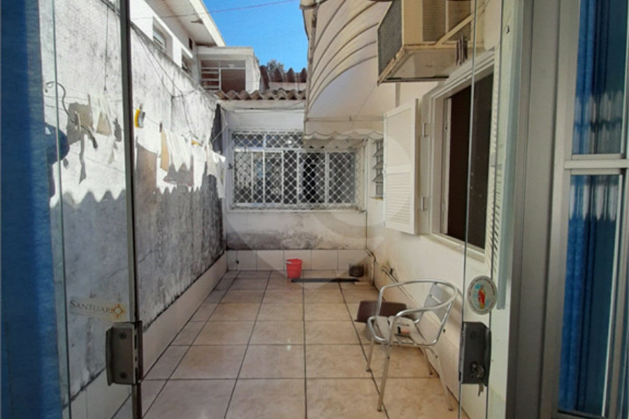 Sobrado à venda com 3 quartos em Tremembé, São Paulo, SP