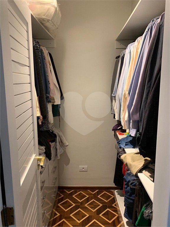 Apartamento à venda com 3 quartos, sendo 1 suíte, em Paraíso, São Paulo, SP