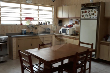 Casa à venda com 2 quartos, sendo 1 suíte,  em Vila Anastácio, São Paulo, SP