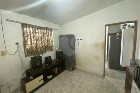 Casa à venda com 2 quartos em Jardim Amélia, Poá, SP