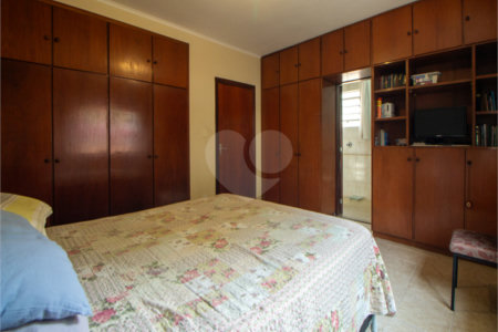 Casa à venda com 3 quartos, sendo 1 suíte, em Chácara Inglesa, São Paulo, SP
