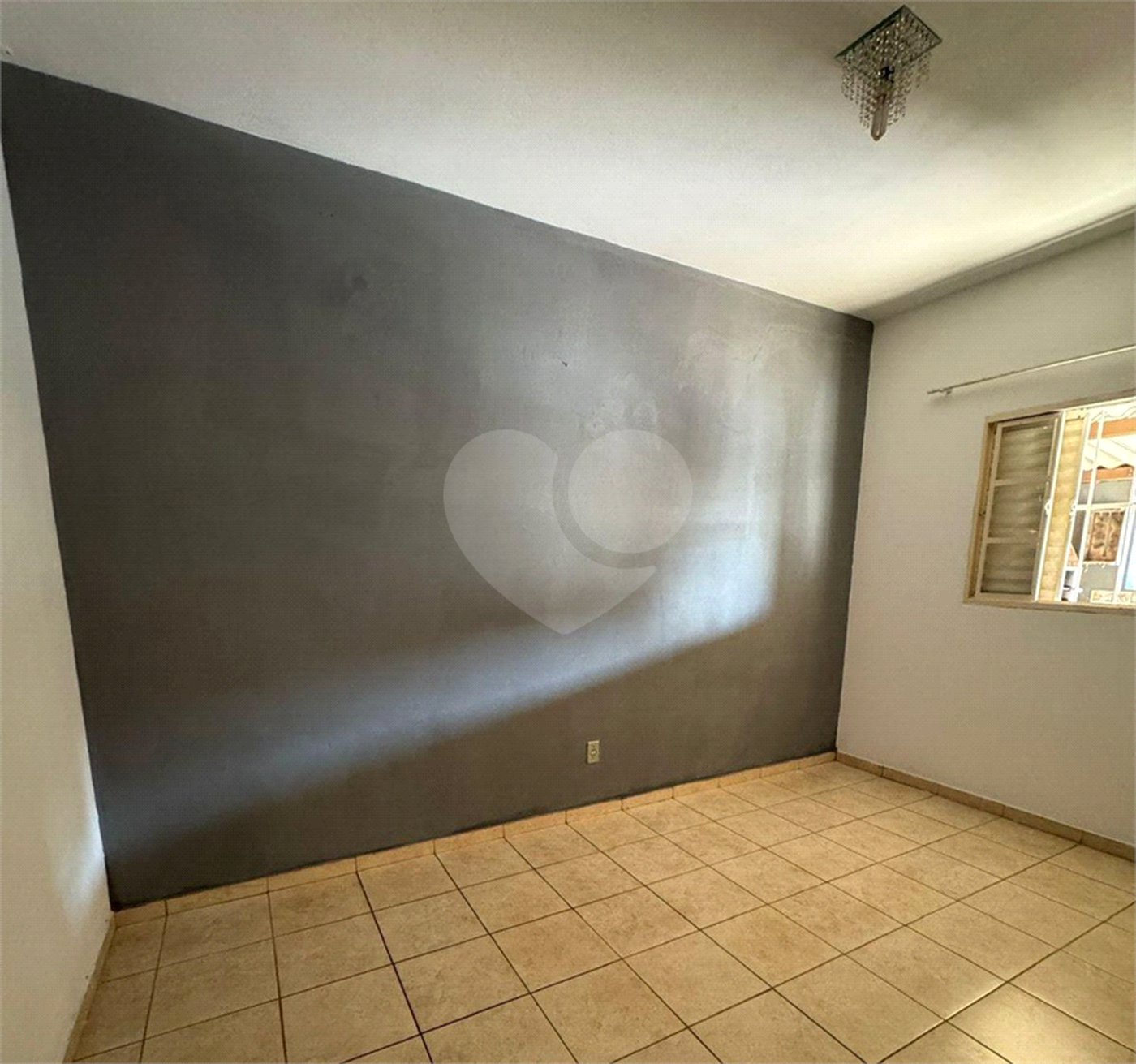 Casa à venda com 2 quartos em Vila Mazzei, Itapetininga, SP