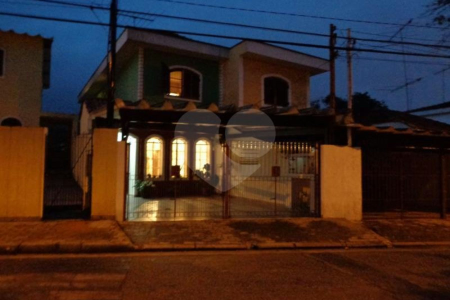 Sobrado à venda com 2 quartos em Horto Florestal, São Paulo, SP
