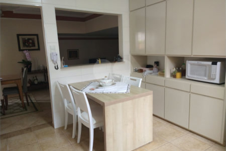 Casa à venda com 3 quartos, sendo 1 suíte, em Chácara São João, São Carlos, SP
