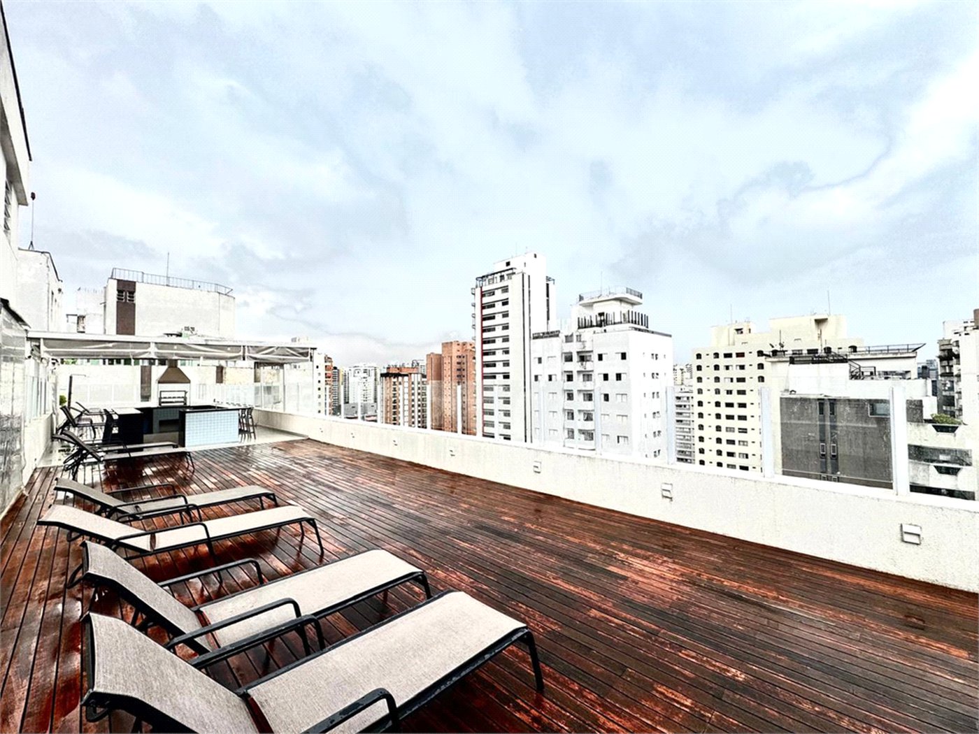 Apartamento à venda com 2 quartos em Moema, São Paulo, SP