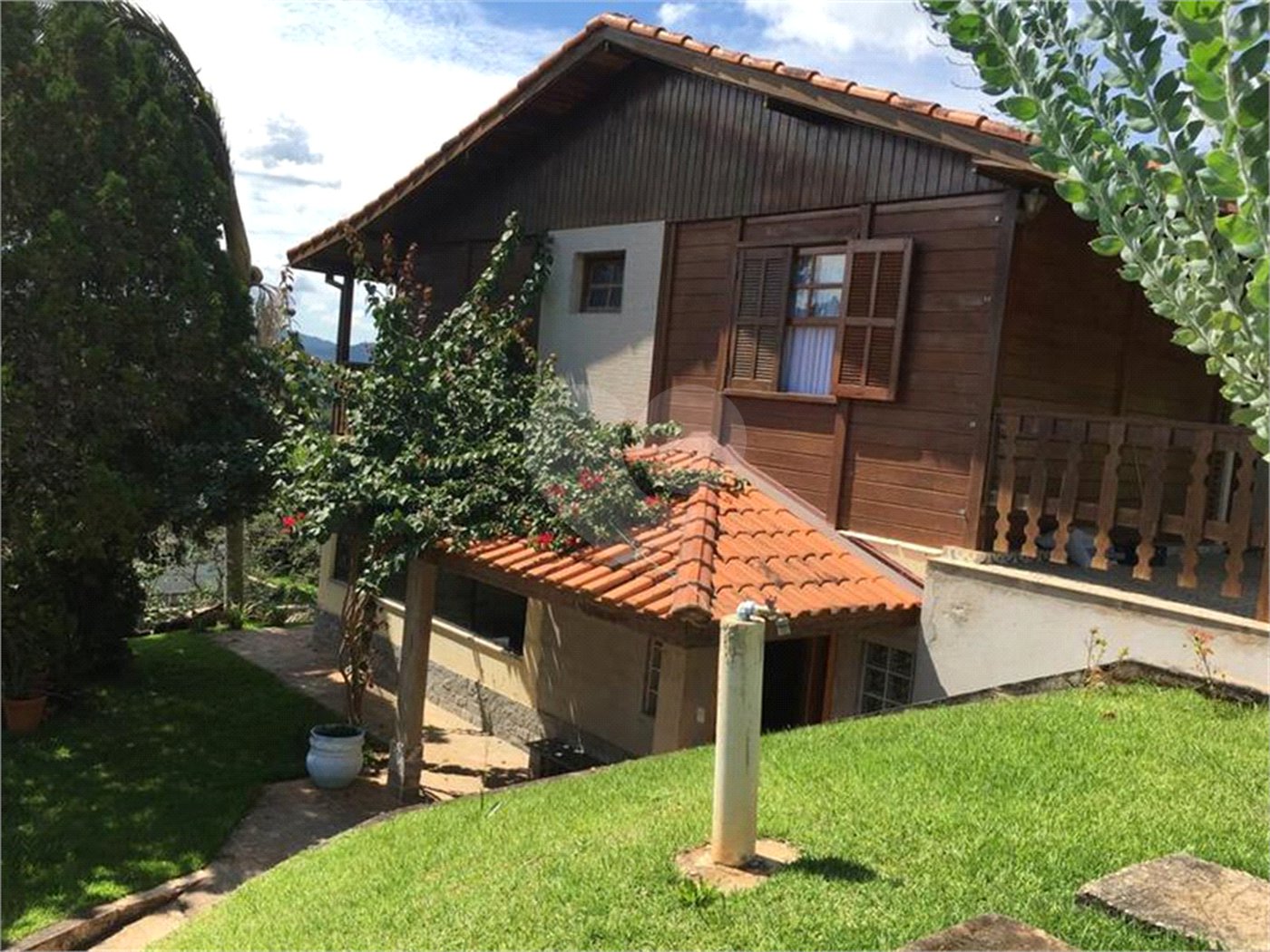 Casa à venda com 4 quartos, sendo 1 suíte, em Vila Machado, Mairiporã, SP