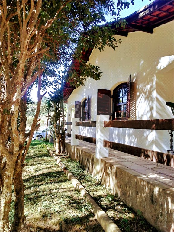 Chácara à venda com 4 quartos em Pirucaia, Mairiporã, SP