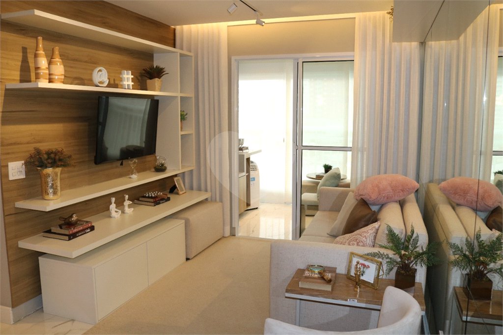 Apartamento à venda com 2 quartos, sendo 1 suíte, em Parada Inglesa, São Paulo, SP