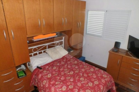 Casa à venda com 3 quartos, sendo 1 suíte, em Jardim Oriental, São Paulo, SP