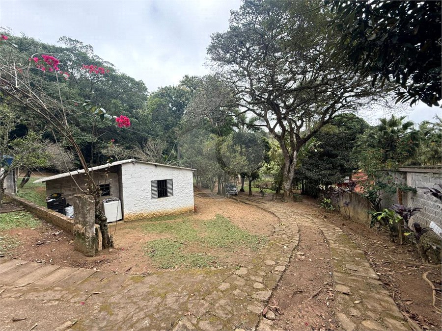 Sítio à venda com 5 quartos, sendo 1 suíte,  em Mirante do Arujá, Arujá, SP