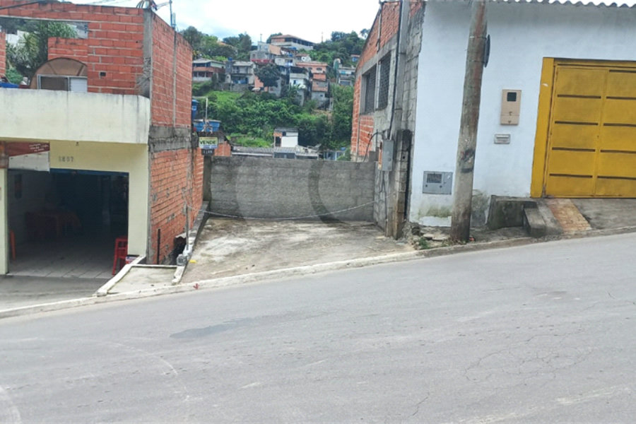 Casa Térrea à venda com 1 quarto em Serra da Cantareira, Mairiporã, SP