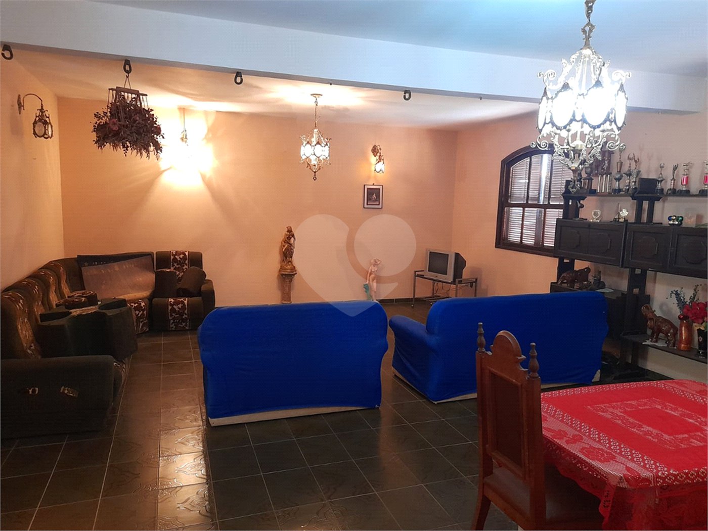 Casa à venda com 5 quartos, sendo 1 suíte, em Chácaras Bom Tempo, Franco da Rocha, SP