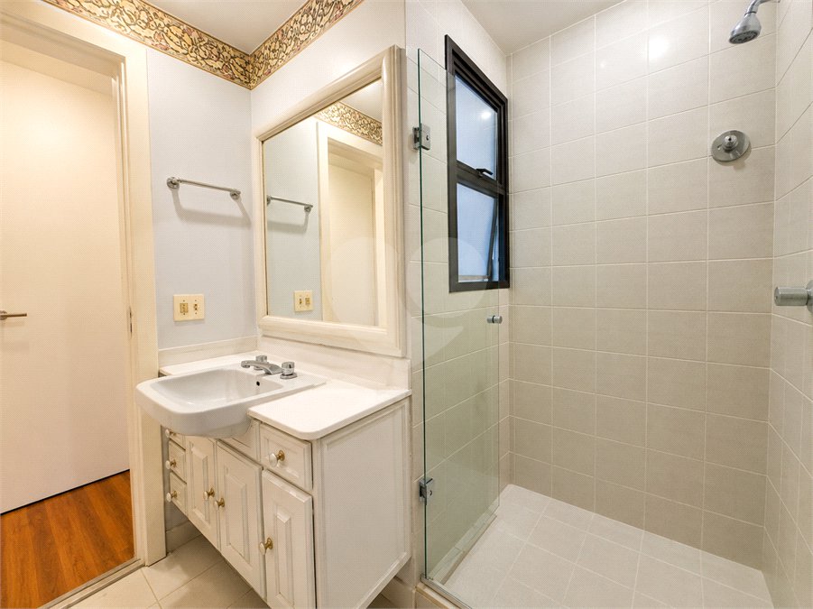 Apartamento à venda com 2 suítes em Lagoa, Rio de Janeiro, RJ