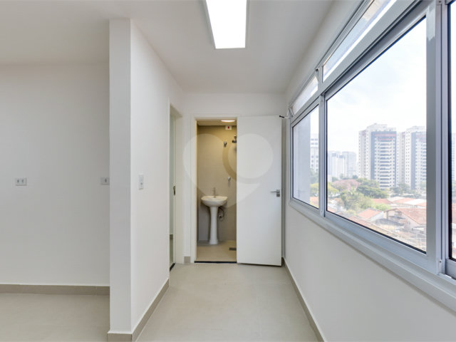 Apartamento à venda com 2 quartos, sendo 1 suíte,  em Santo Amaro, São Paulo, SP
