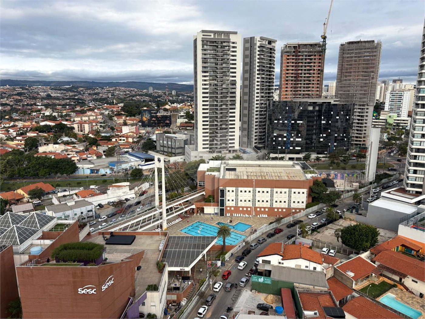 Apartamento à venda com 3 quartos, sendo 1 suíte,  em Jardim Faculdade, Sorocaba, SP