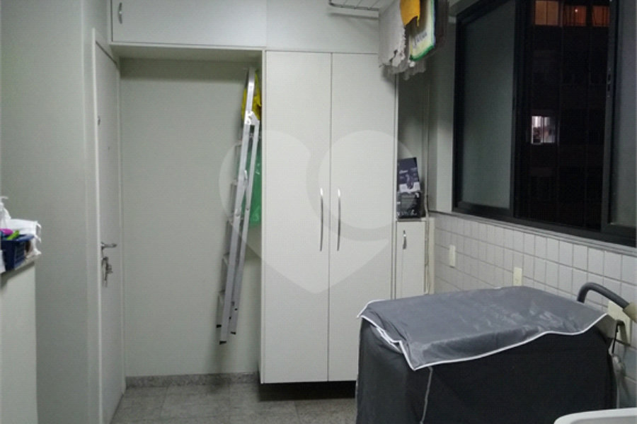 Apartamento à venda com 3 quartos, sendo 1 suíte,  em Bela Vista, São Paulo, SP