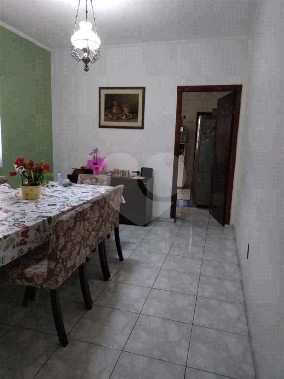 Sobrado à venda com 3 quartos, sendo 1 suíte, em Chora Menino, São Paulo, SP