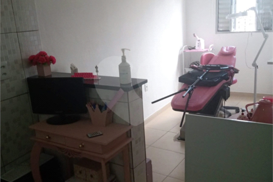 Sobrado à venda com 6 quartos em Horto, São Paulo, SP