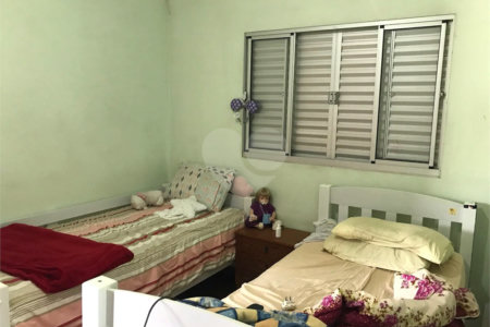 Casa à venda com 3 quartos em Vila Nova Galvão, São Paulo, SP