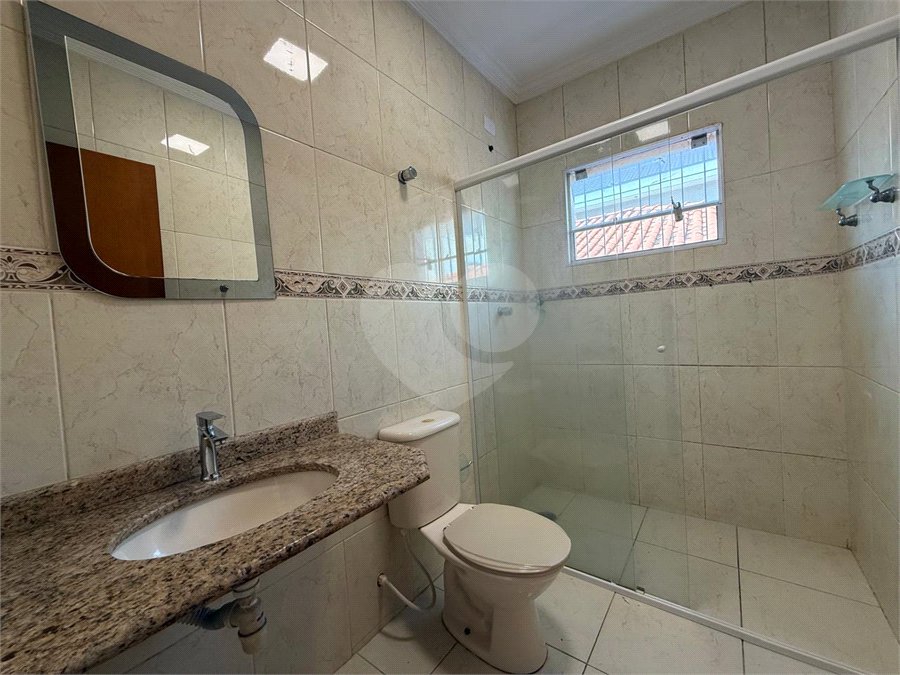 Sobrado à venda com 3 quartos, sendo 1 suíte,  em Parque Vitória, São Paulo, SP