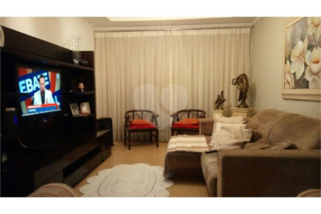 Casa à venda com 3 quartos, sendo 1 suíte, em Vila Suzana, São Paulo, SP