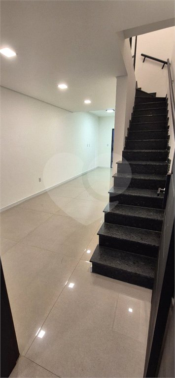Sobrado à venda com 2 quartos, sendo 1 suíte,  em Vila Paiva, São Paulo, SP