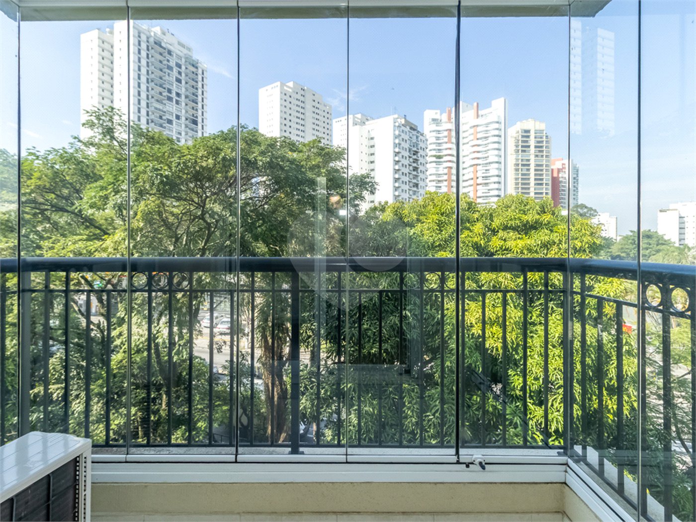 Apartamento à venda com 3 suítes em Alto da Boa Vista, São Paulo, SP