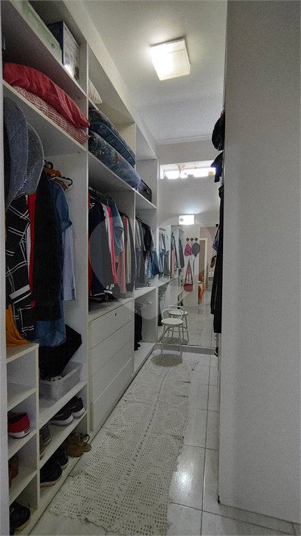 Casa à venda com 4 suítes no condomínio Parque Chapada de Itu, Itu - SP