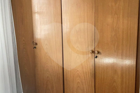 Sobrado à venda com 4 quartos, sendo 1 suíte, em Parque Jabaquara, São Paulo, SP