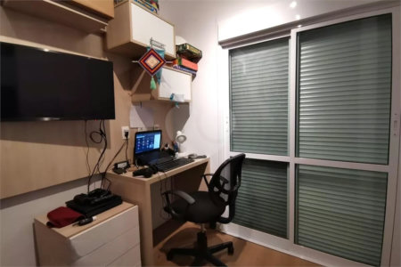 Apartamento à venda com 3 quartos, sendo 1 suíte, em Vila Suzana, São Paulo, SP
