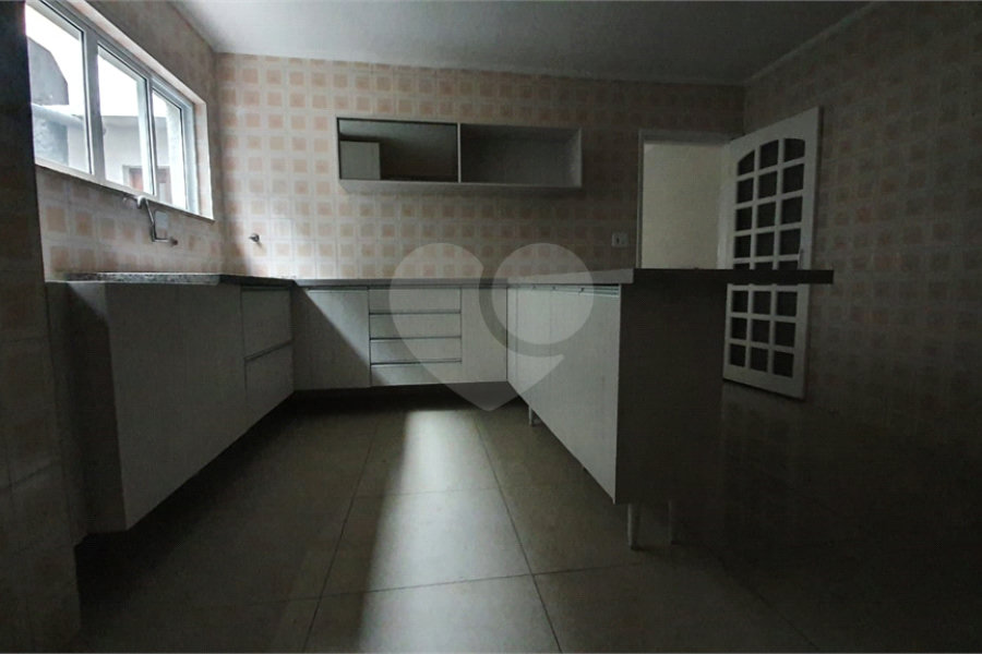 Sobrado à venda com 3 quartos, sendo 1 suíte,  em Horto, São Paulo, SP