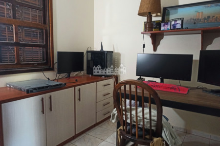 Casa à venda com 3 quartos, sendo 1 suíte, em Vila Esperia Ou Giglio, Atibaia, SP