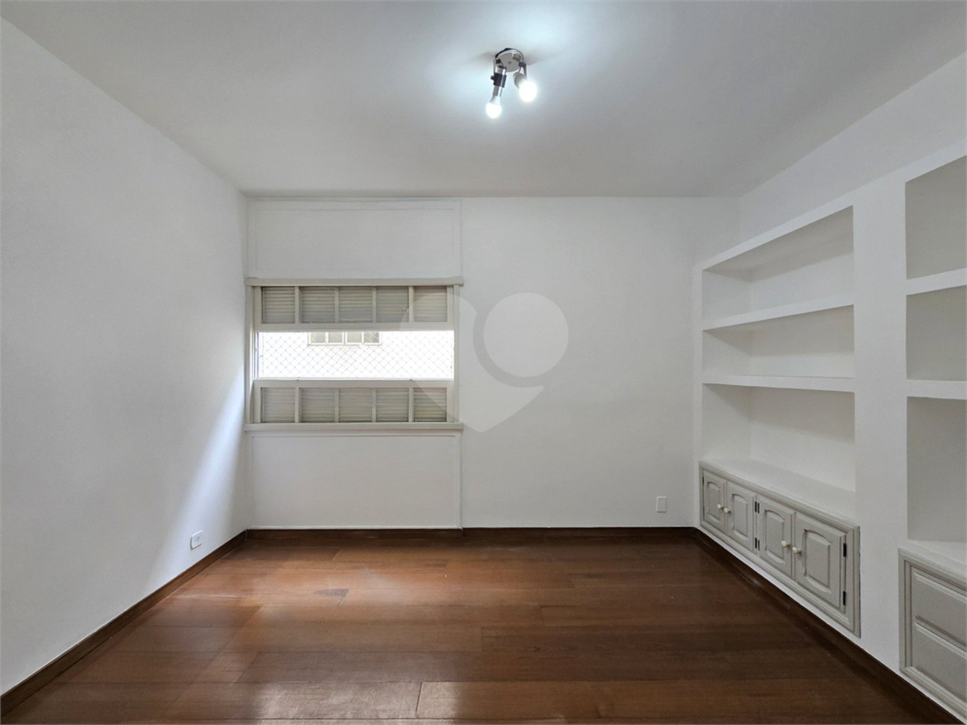 Apartamento para alugar com 3 quartos, sendo 1 suíte,  em Paraíso, São Paulo, SP