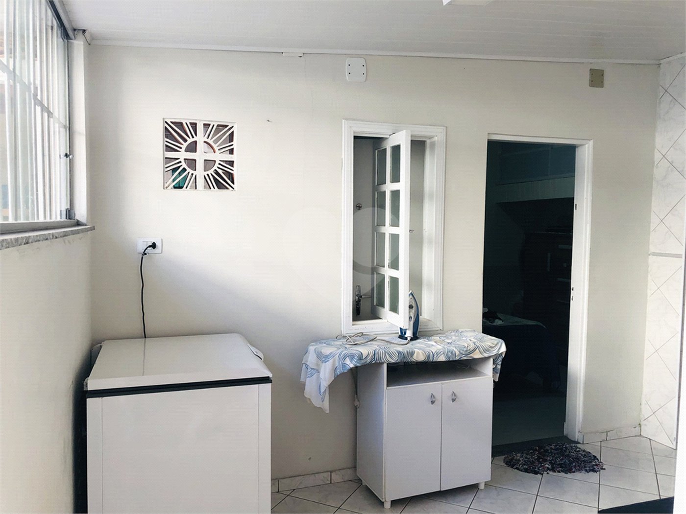 Casa à venda com 3 quartos, sendo 1 suíte, em Vila Suissa, Mogi das Cruzes, SP