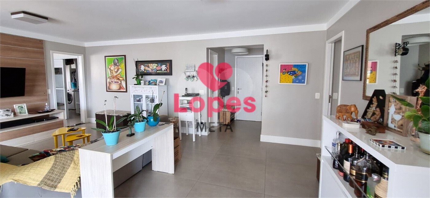 Apartamento à venda com 4 quartos, sendo 2 suítes,  em Jardim Esplanada, São José dos Campos, SP