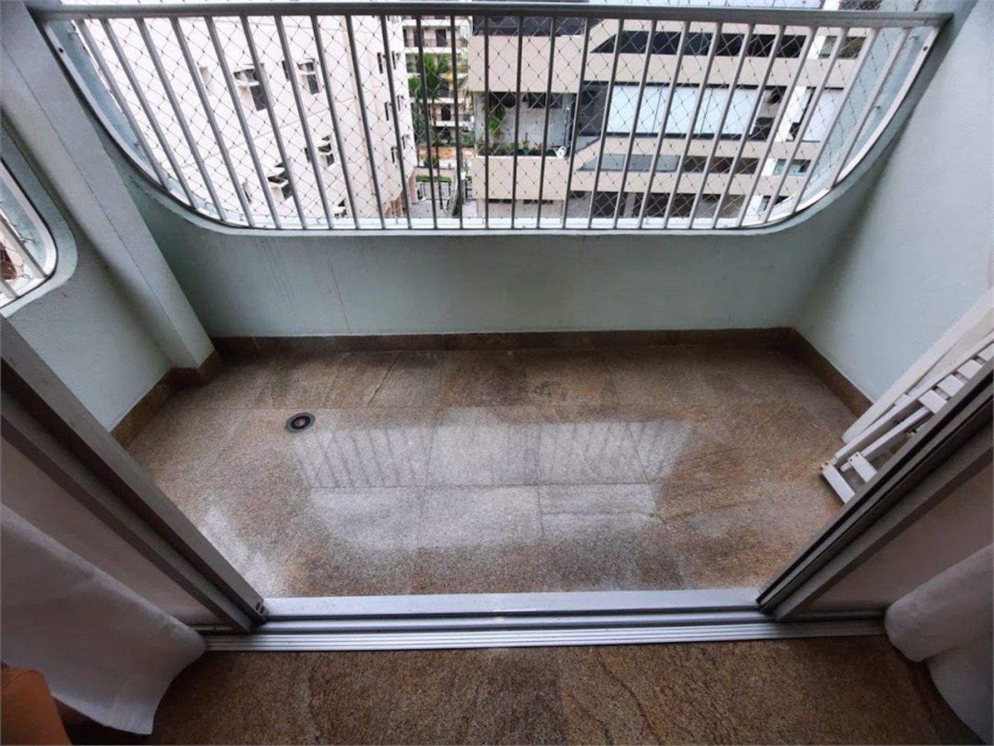 Apartamento à venda, 104 m² por R$ 440.000,00 - Jardim das Conchas - Guarujá/SP