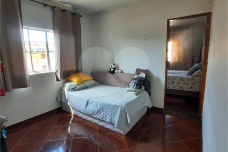 Casa à venda com 3 quartos, sendo 1 suíte,  em Vila Melchizedec, Mogi das Cruzes, SP