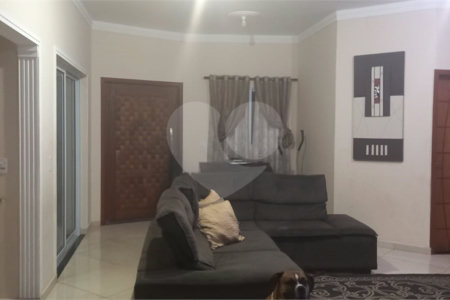 Casa à venda com 3 quartos, sendo 1 suíte, em Portal dos Pinheiros Ii, Itapetininga, SP