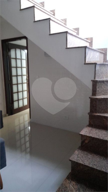 Sobrado à venda com 3 quartos, sendo 1 suíte, em Vila Curuçá, São Paulo, SP