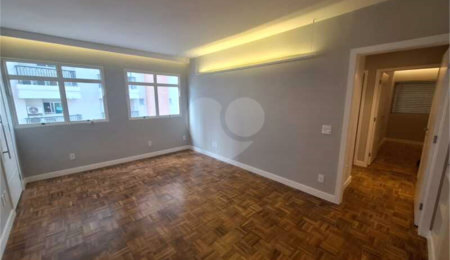 Apartamento à venda com 3 quartos, sendo 1 suíte,  em Itaim Bibi, São Paulo, SP